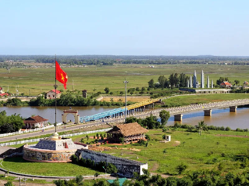 Thuê xe du lịch Quảng Bình