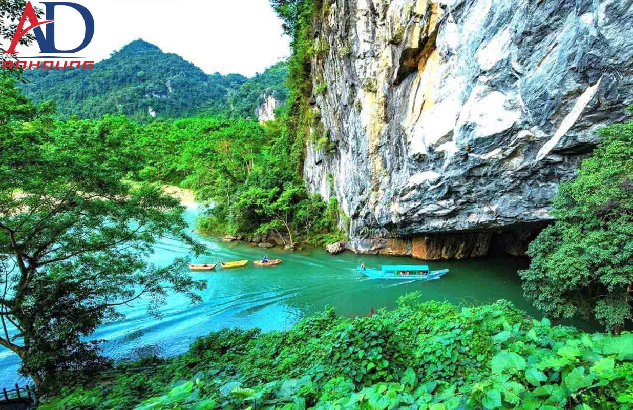 Thuê xe du lịch Quảng Bình